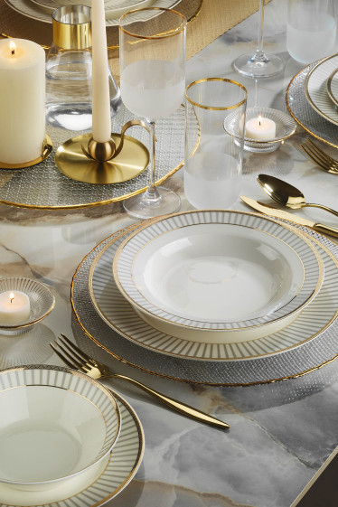 Yuvarlak Yemek Setleri